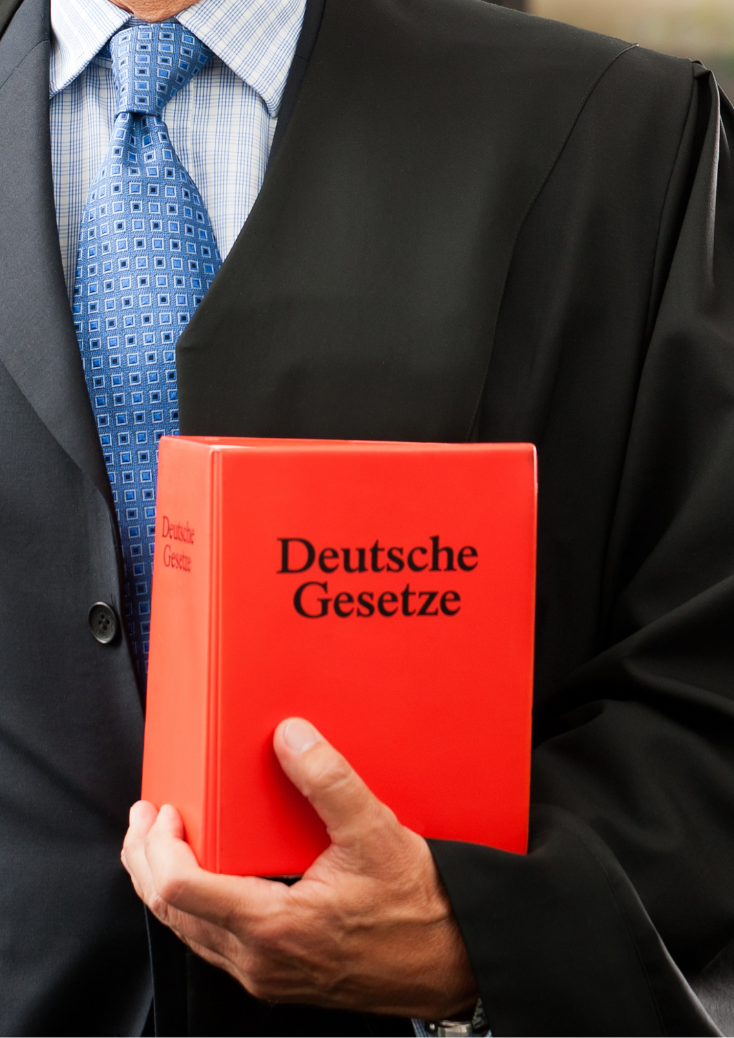 Wann sollte man sich Gesetzestexte mit Ergänzungslieferung kaufen?