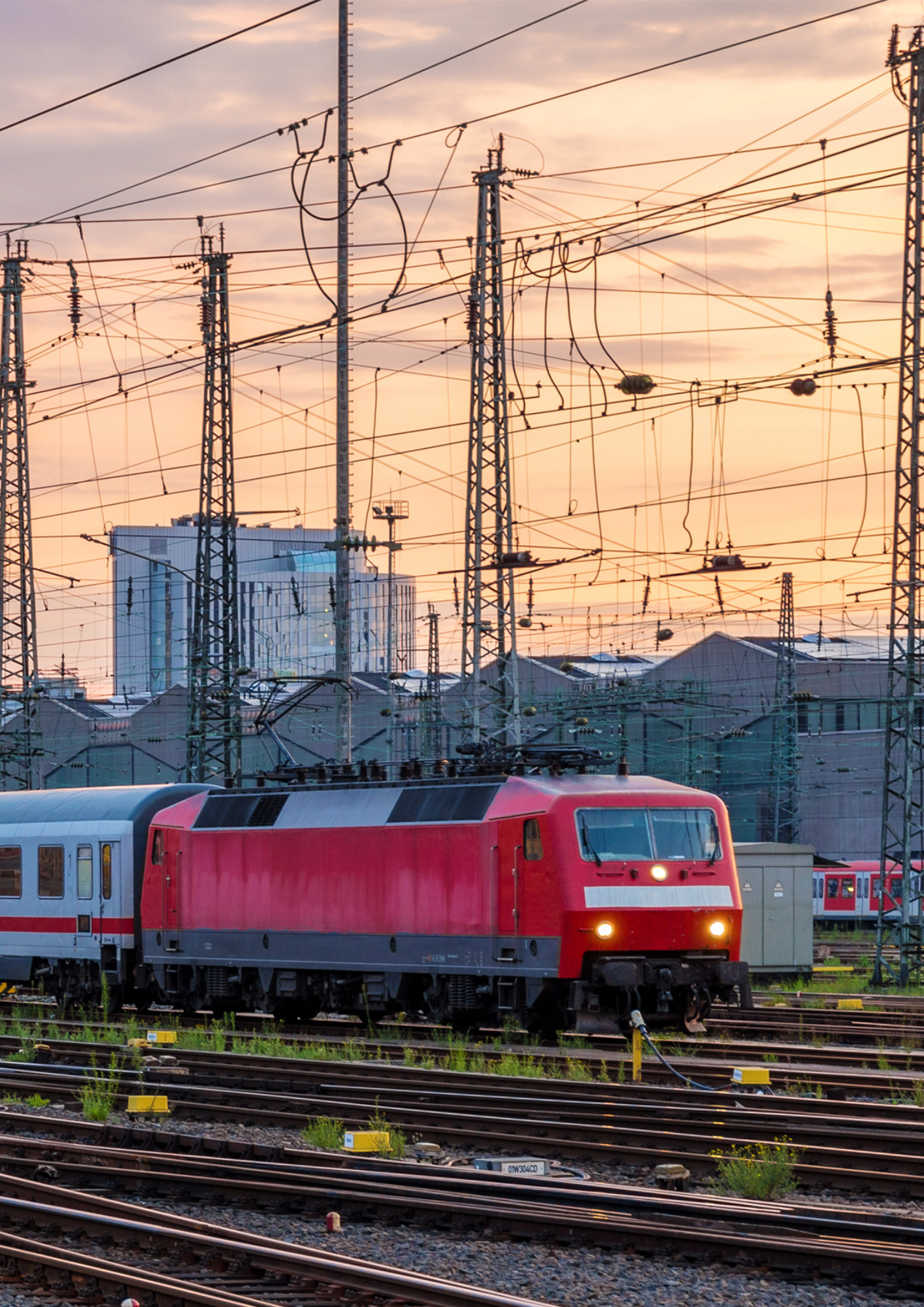 Unzulässige AGB bei der BahnCard? Das OLG Frankfurt zur sechswöchigen Kündigungsfrist und dem Schriftformerfordernis