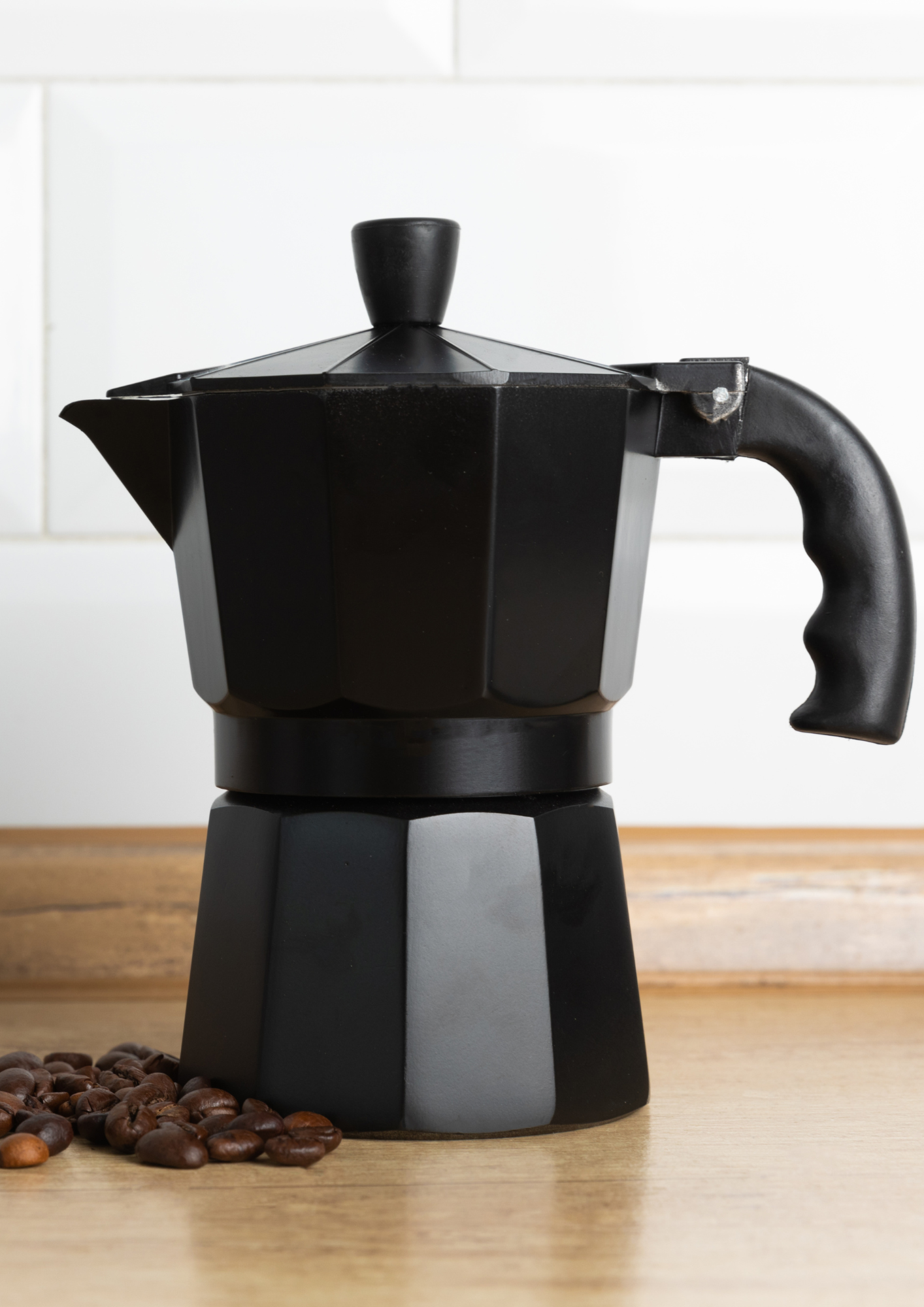 Haftet die Vermieterin für die Kaffeekanne? – Eine juristische Analyse